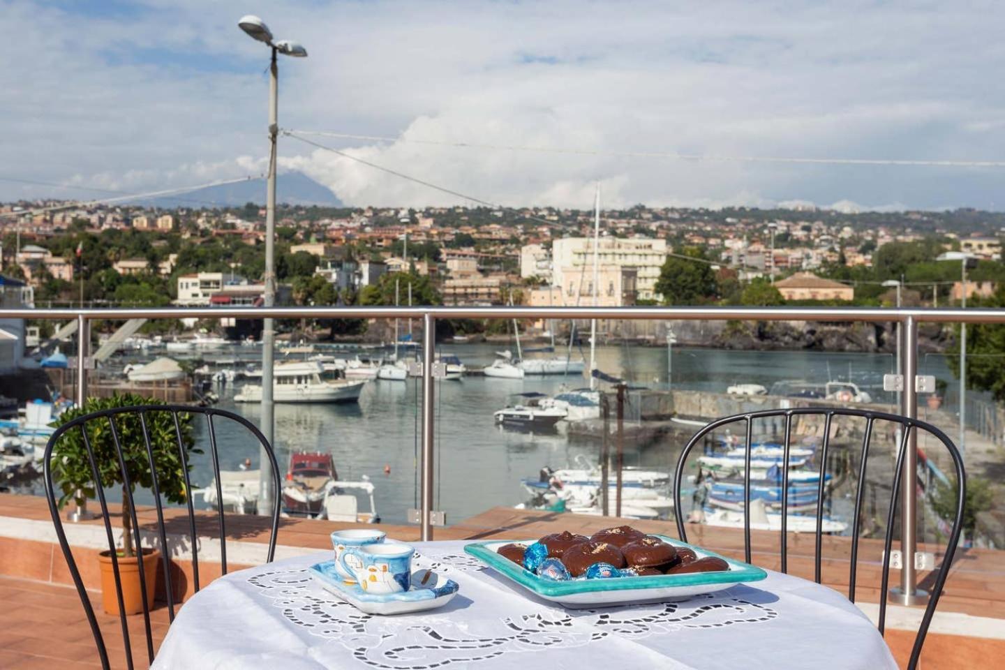 La Casa Di Nonna Maria Apartment คาตาเนีย ภายนอก รูปภาพ