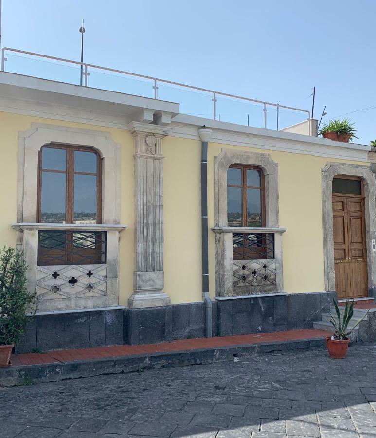 La Casa Di Nonna Maria Apartment คาตาเนีย ภายนอก รูปภาพ