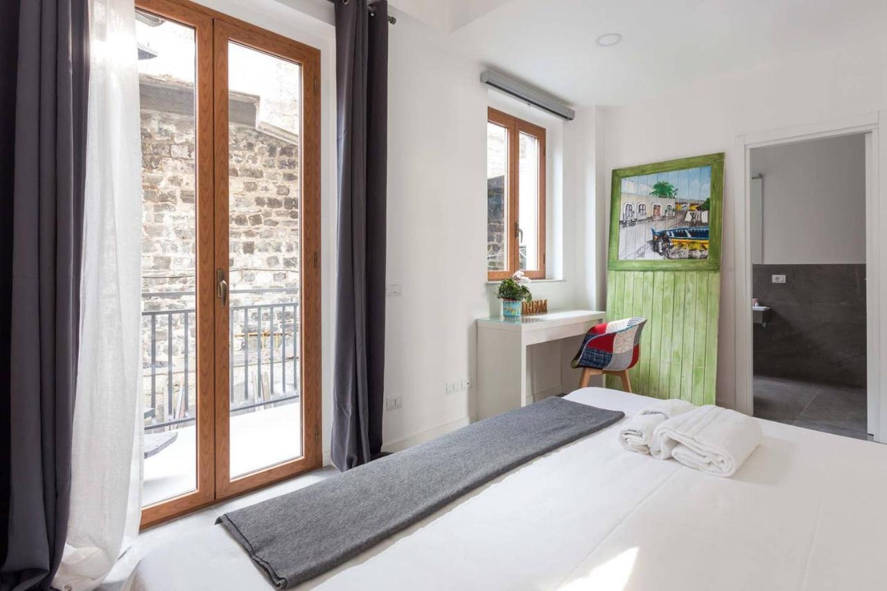 La Casa Di Nonna Maria Apartment คาตาเนีย ภายนอก รูปภาพ