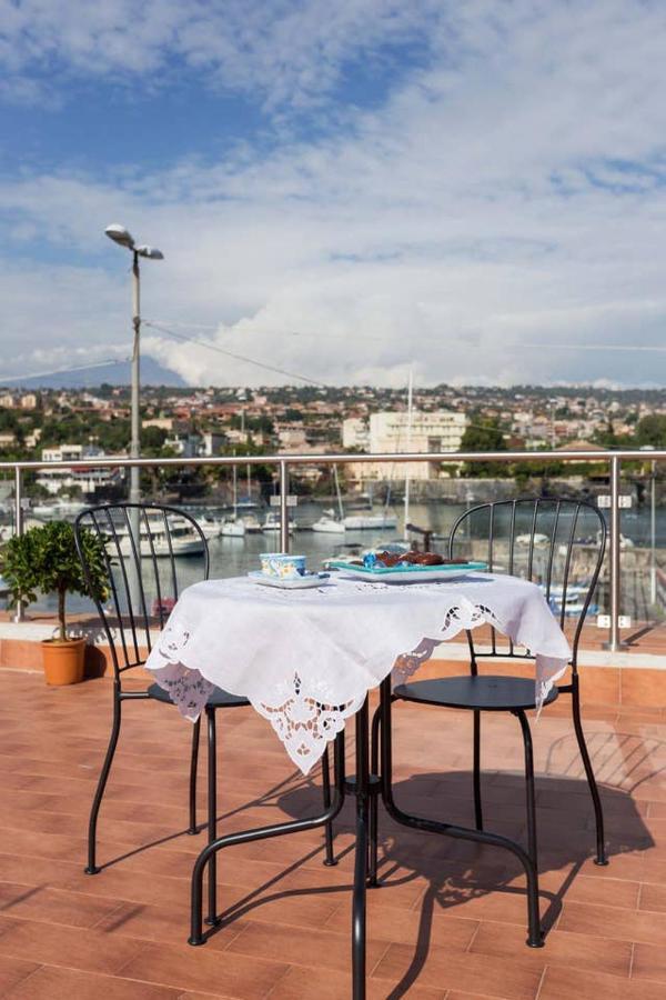 La Casa Di Nonna Maria Apartment คาตาเนีย ภายนอก รูปภาพ